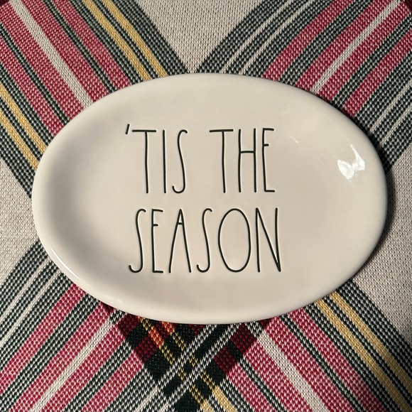 Rae Dunn Christmas Plates - Picture 4 of 5